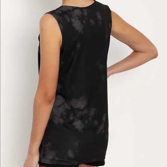 Blackmilk ‘FACE DEATH MUSCLE SHIRT” Size Small S NWT Skull Gasmask - Picture 6 of 10